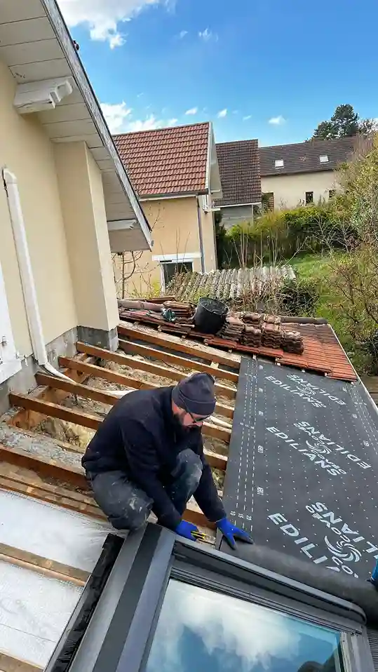 Réparation faîtage et étanchéité toiture par HL Toiture